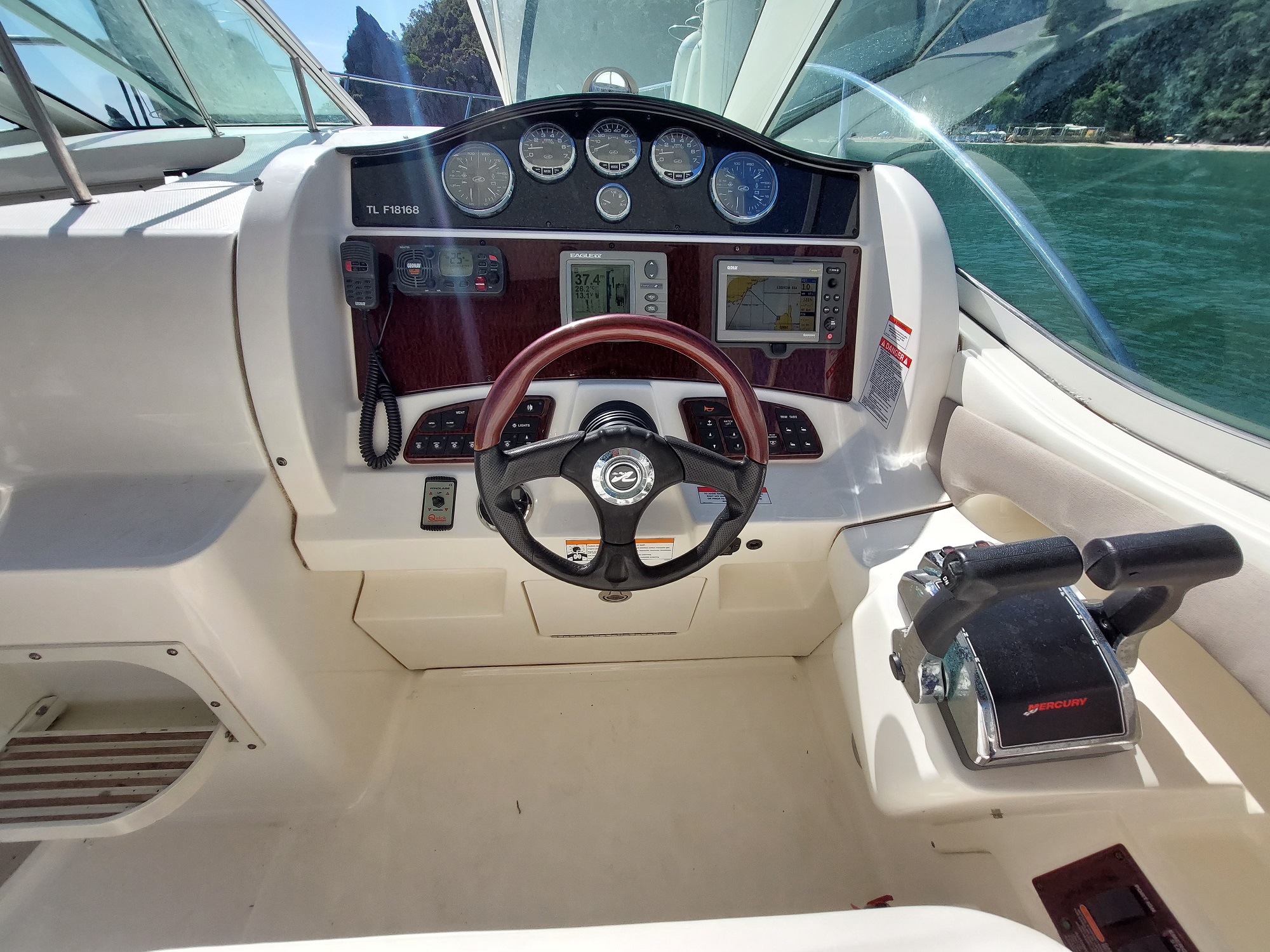 Sea Ray 325 SD - C