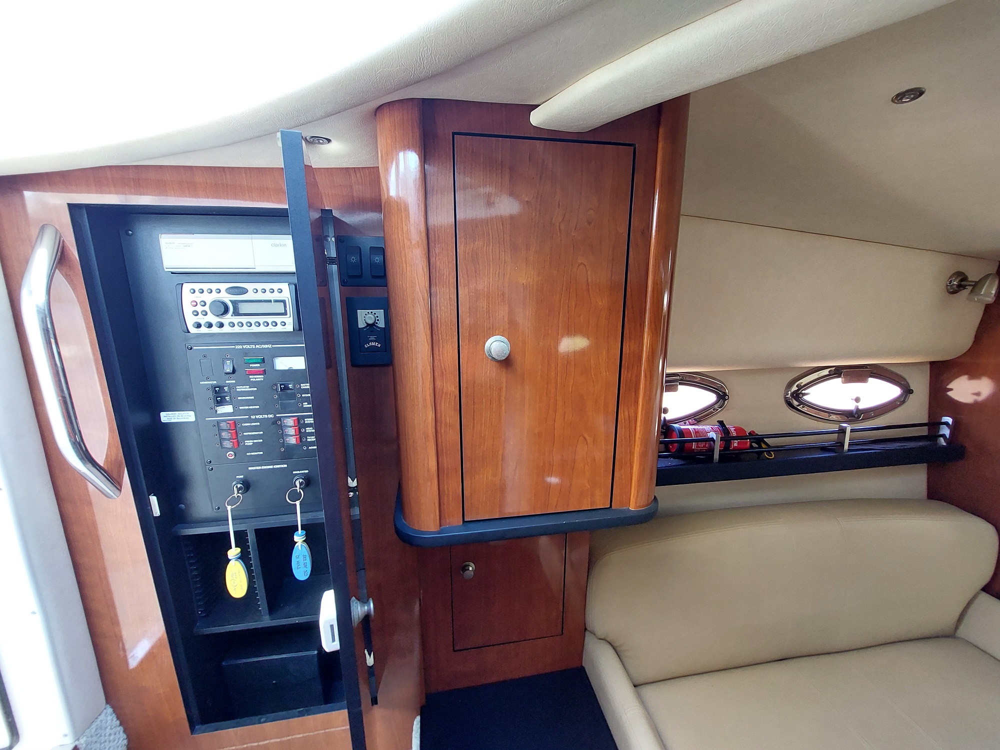 Sea Ray 325 SD - C4